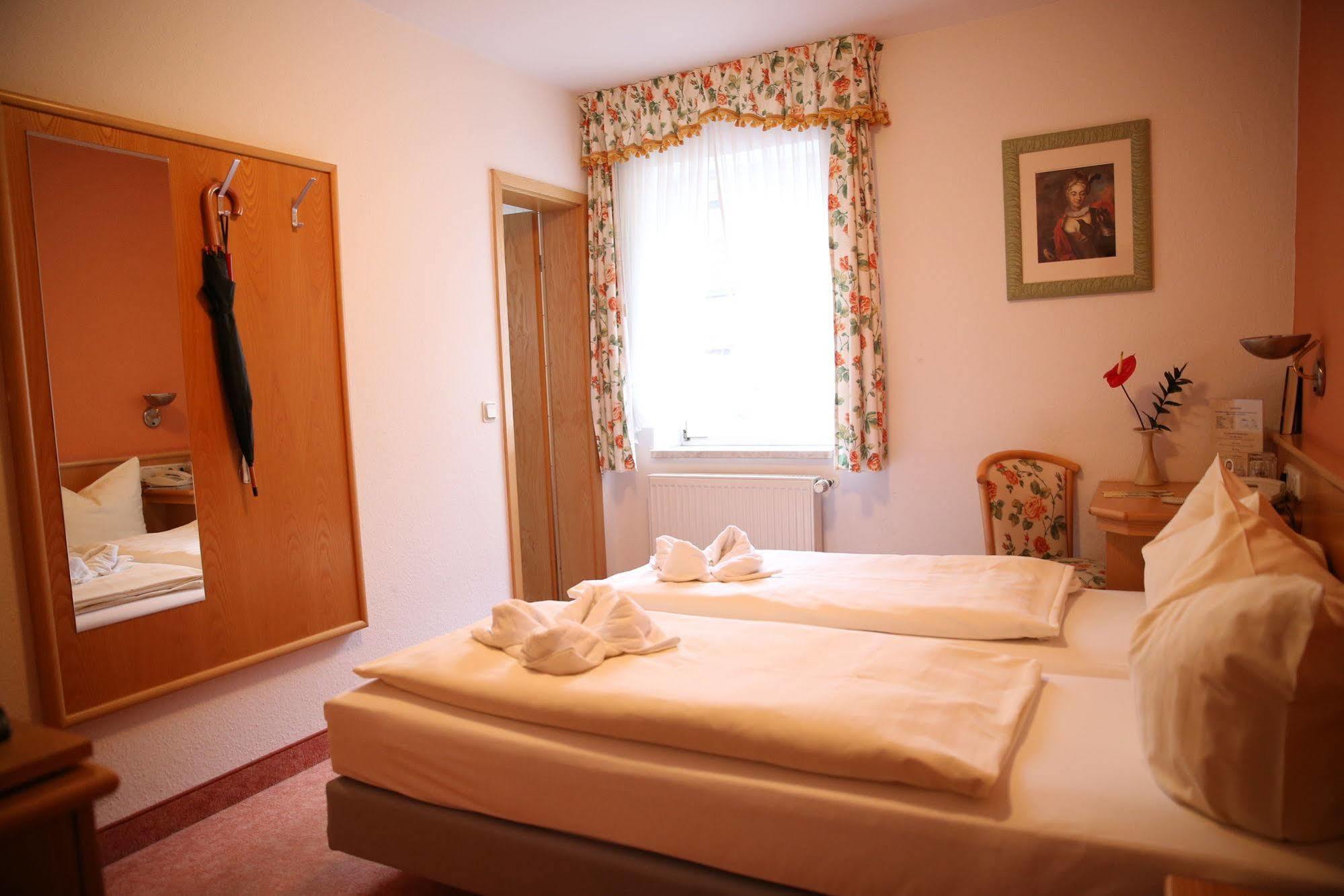 Hotel Domschatz Quedlinbourg Extérieur photo