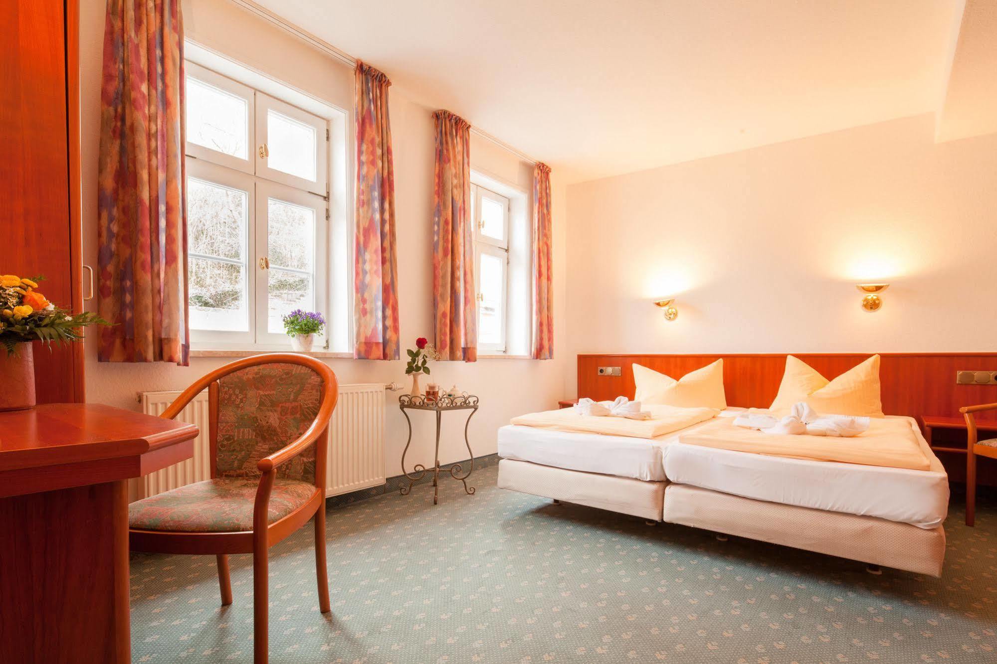 Hotel Domschatz Quedlinbourg Extérieur photo
